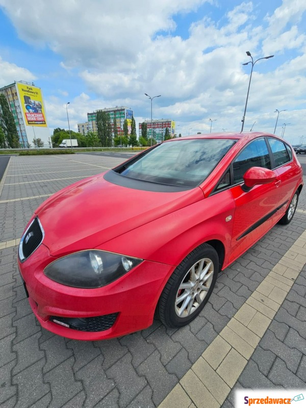Seat Leon  Hatchback 2010,  1.9 diesel - Na sprzedaż za 9 990,00 zł - Głogów