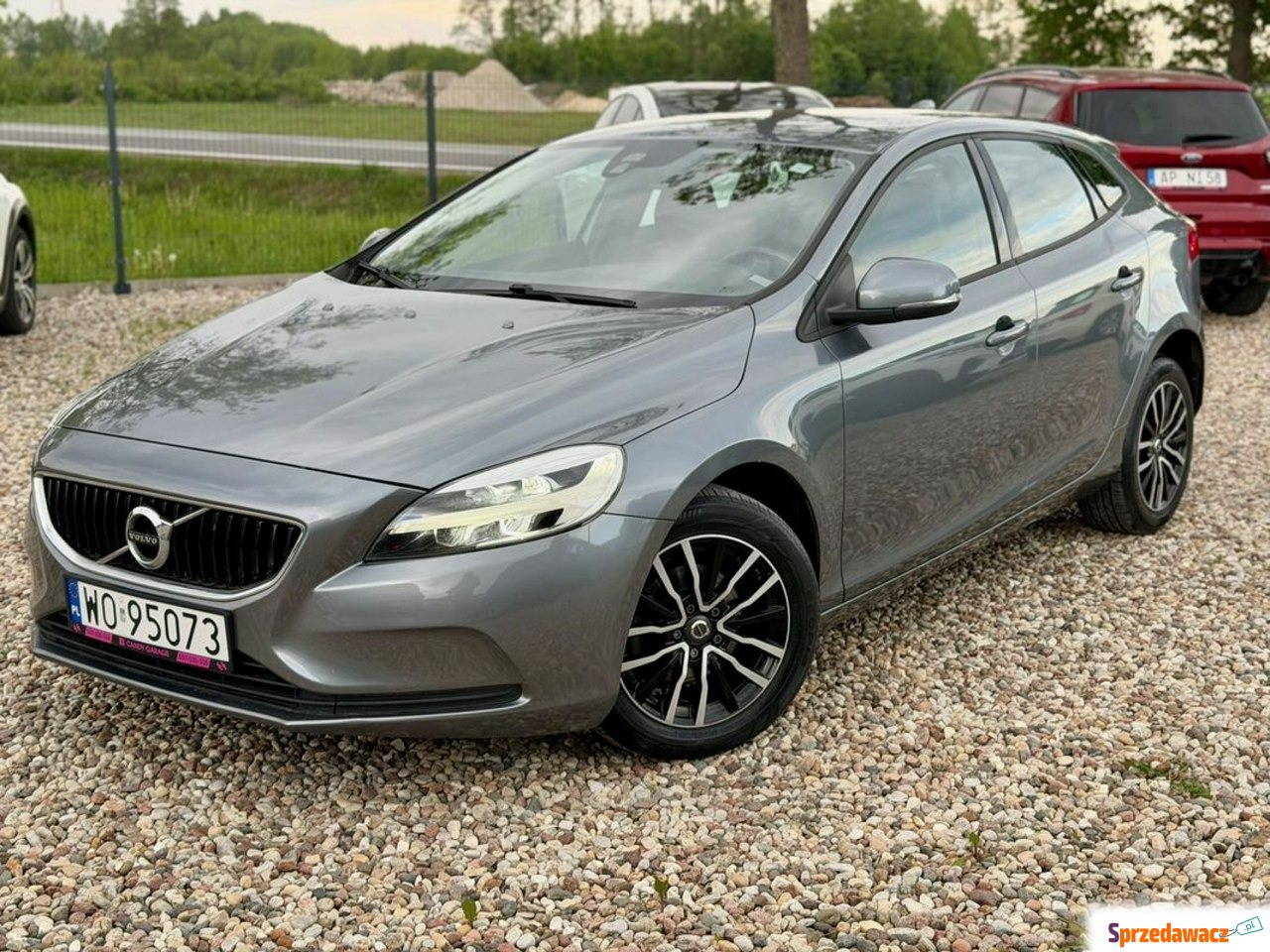 Volvo V40 - FullLed_Digital_2....