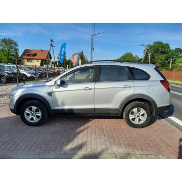Chevrolet Captiva  SUV 2010,  2.4 benzyna - Na sprzedaż za 19 999 zł - Żyrardów - zdjęcie 8
