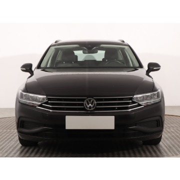 Volkswagen Passat  Kombi 2020,  1.5 benzyna, automat - Na sprzedaż za 68 999 zł - Katowice - zdjęcie 2
