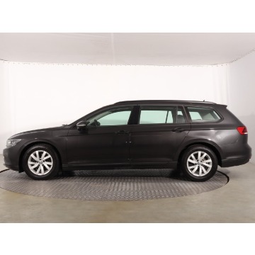Volkswagen Passat  Kombi 2020,  1.5 benzyna, automat - Na sprzedaż za 68 999 zł - Katowice - zdjęcie 4
