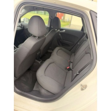 Audi A1  Liftback 2012,  1.6 diesel - Na sprzedaż za 22 900 zł - Rzekuń - zdjęcie 7