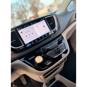 Chrysler Pacifica  Minivan/Van 2023,  3.6 benzyna, automat - Na sprzedaż za 139 900 zł - Rzekuń - zdjęcie 9