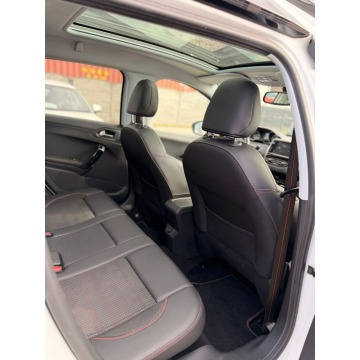 Peugeot 2008  Liftback 2017,  1.2 benzyna, automat - Na sprzedaż za 34 900 zł - Rzekuń - zdjęcie 9