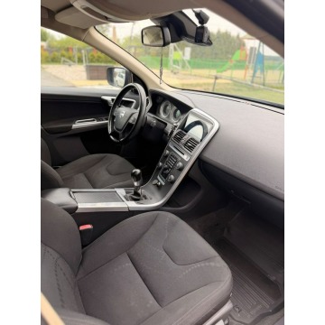 Volvo   SUV 2011,  2.4 diesel - Na sprzedaż za 39 900 zł - Rzekuń - zdjęcie 7