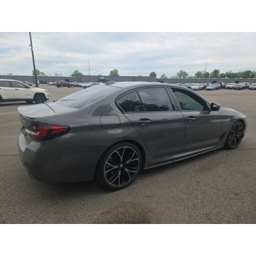 BMW Seria 5  Sedan/Limuzyna 2022,  2.0 benzyna, automat - Na sprzedaż za 79 000 zł - Tarnów - zdjęcie 4