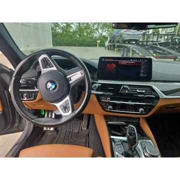 BMW Seria 5  Sedan/Limuzyna 2022,  2.0 benzyna, automat - Na sprzedaż za 79 000 zł - Tarnów - zdjęcie 8