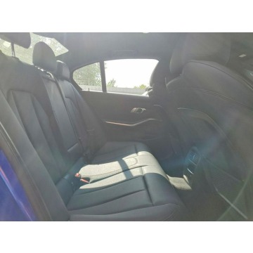 BMW Seria 3  Sedan/Limuzyna 2019,  2.0 benzyna, automat - Na sprzedaż za 37 000 zł - Tarnów - zdjęcie 10