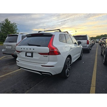 Volvo   SUV 2020,  2.0 benzyna, automat - Na sprzedaż za 41 000 zł - Tarnów - zdjęcie 4