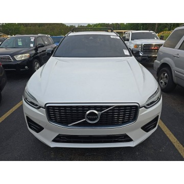 Volvo   SUV 2020,  2.0 benzyna, automat - Na sprzedaż za 41 000 zł - Tarnów - zdjęcie 3
