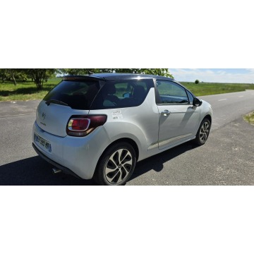 Citroen DS3  Hatchback 2015,  1.2 benzyna - Na sprzedaż za 19 999 zł - Pleszew - zdjęcie 8