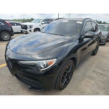 Alfa Romeo Stelvio - TI SPORT / 4x4 / niski przebieg