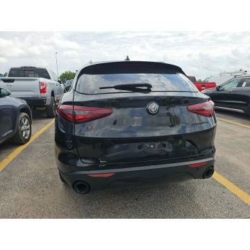 Alfa Romeo Stelvio  SUV 2019,  2.0 benzyna, automat - Na sprzedaż za 35 000 zł - Warszawa - zdjęcie 6