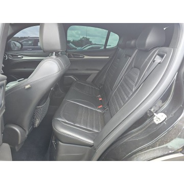 Alfa Romeo Stelvio  SUV 2019,  2.0 benzyna, automat - Na sprzedaż za 35 000 zł - Warszawa - zdjęcie 10
