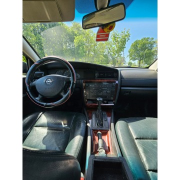 Opel Omega  Sedan/Limuzyna 2002,  2.5 diesel, automat - Na sprzedaż za 4 999,00 zł - Głogów - zdjęcie 9