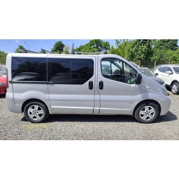 Opel Vivaro  Minivan/Van 2005,  2.5 diesel - Na sprzedaż za 17 900 zł - Szczecin - zdjęcie 5