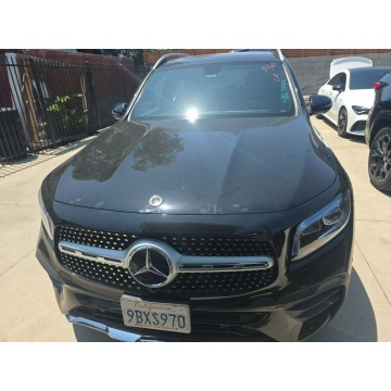 Mercedes - Benz GLB-klasa  SUV 2022,  2.0 benzyna, automat - Na sprzedaż za 49 000 zł - Warszawa - zdjęcie 2