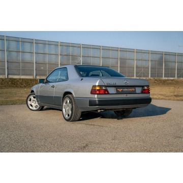 Mercedes - Benz E-klasa  Coupe/Sportowy 1993,  3.2 benzyna, automat - Na sprzedaż za 64 900 zł - Warszawa - zdjęcie 4