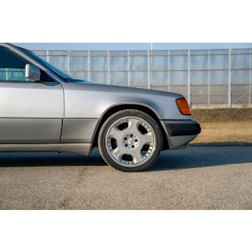 Mercedes - Benz E-klasa  Coupe/Sportowy 1993,  3.2 benzyna, automat - Na sprzedaż za 64 900 zł - Warszawa - zdjęcie 9
