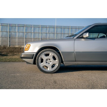 Mercedes - Benz E-klasa  Coupe/Sportowy 1993,  3.2 benzyna, automat - Na sprzedaż za 64 900 zł - Warszawa - zdjęcie 11