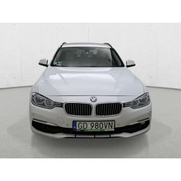 BMW Seria 3  Kombi 2017,  2.0 diesel, automat - Na sprzedaż za 39 830 zł - Komorniki - zdjęcie 2