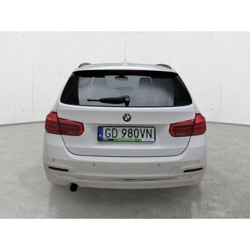 BMW Seria 3  Kombi 2017,  2.0 diesel, automat - Na sprzedaż za 39 830 zł - Komorniki - zdjęcie 6