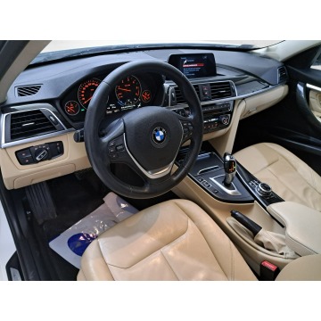 BMW Seria 3  Kombi 2017,  2.0 diesel, automat - Na sprzedaż za 39 830 zł - Komorniki - zdjęcie 11