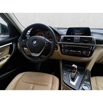 BMW Seria 3  Kombi 2017,  2.0 diesel, automat - Na sprzedaż za 39 830 zł - Komorniki - zdjęcie 10