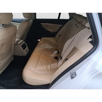 BMW Seria 3  Kombi 2017,  2.0 diesel, automat - Na sprzedaż za 39 830 zł - Komorniki - zdjęcie 12