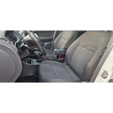 Skoda Roomster  Minivan/Van 2011,  1.6 diesel - Na sprzedaż za 13 789 zł - Rybnik - zdjęcie 9
