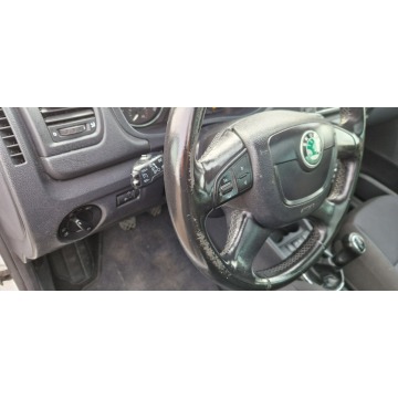 Skoda Roomster  Minivan/Van 2011,  1.6 diesel - Na sprzedaż za 13 789 zł - Rybnik - zdjęcie 10