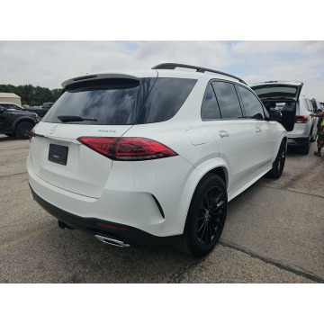 Mercedes - Benz GLE-klasa  SUV 2022,  2.0 benzyna, automat - Na sprzedaż za 99 000 zł - Warszawa - zdjęcie 4