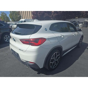 BMW X2  SUV 2018,  2.0 benzyna, automat - Na sprzedaż za 35 000 zł - Warszawa - zdjęcie 2