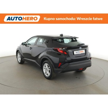 Toyota C-HR  SUV 2021,  1.8 hybryda, automat - Na sprzedaż za 73 300 zł - Warszawa - zdjęcie 4