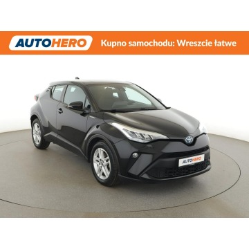 Toyota C-HR  SUV 2021,  1.8 hybryda, automat - Na sprzedaż za 73 300 zł - Warszawa - zdjęcie 10