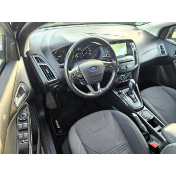 Ford Focus  Hatchback 2018,  1.5 diesel, automat - Na sprzedaż za 36 990 zł - Zagórze - zdjęcie 8