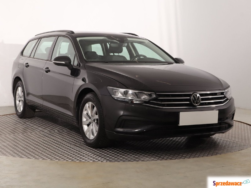 Volkswagen Passat  Kombi 2020,  1.5 benzyna, automat - Na sprzedaż za 68 999 zł - Katowice