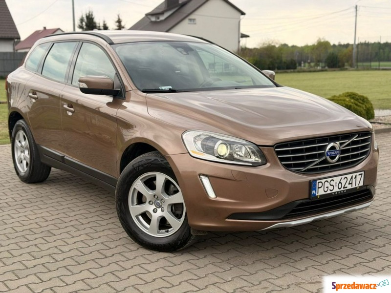 Volvo   SUV 2011,  2.4 diesel - Na sprzedaż za 39 900 zł - Rzekuń