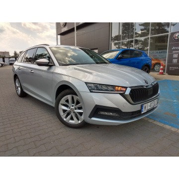 Skoda Octavia  Kombi 2021,  1.5 benzyna - Na sprzedaż za 59 900 zł - Tychy - zdjęcie 2