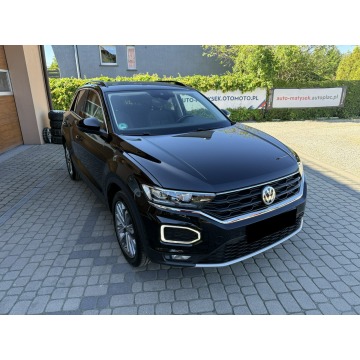 Volkswagen T-Roc  Hatchback 2018,  1.5 benzyna - Na sprzedaż za 76 900 zł - Orzech - zdjęcie 3