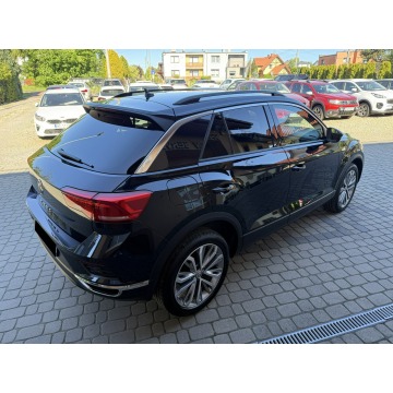 Volkswagen T-Roc  Hatchback 2018,  1.5 benzyna - Na sprzedaż za 76 900 zł - Orzech - zdjęcie 6