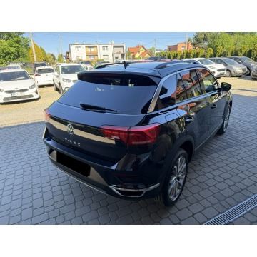 Volkswagen T-Roc  Hatchback 2018,  1.5 benzyna - Na sprzedaż za 76 900 zł - Orzech - zdjęcie 7