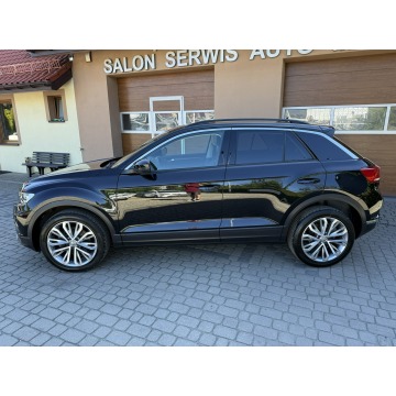 Volkswagen T-Roc  Hatchback 2018,  1.5 benzyna - Na sprzedaż za 76 900 zł - Orzech - zdjęcie 11