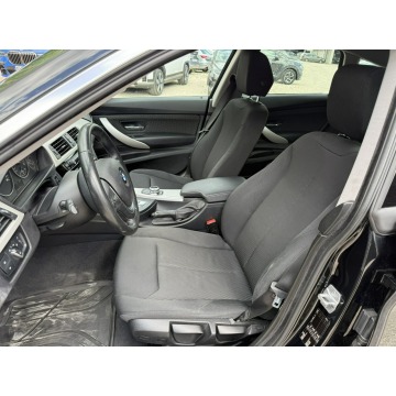 BMW 3GT  Liftback 2017,  2.0 diesel, automat - Na sprzedaż za 59 900 zł - Pęcice - zdjęcie 2