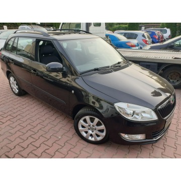 Skoda Fabia  Kombi 2011,  1.6 diesel - Na sprzedaż za 13 900 zł - Lublin - zdjęcie 6