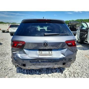 Volkswagen Tiguan  SUV 2021,  2.0 benzyna, automat - Na sprzedaż za 35 000 zł - Wrocław - zdjęcie 6