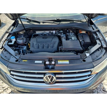 Volkswagen Tiguan  SUV 2021,  2.0 benzyna, automat - Na sprzedaż za 35 000 zł - Wrocław - zdjęcie 12