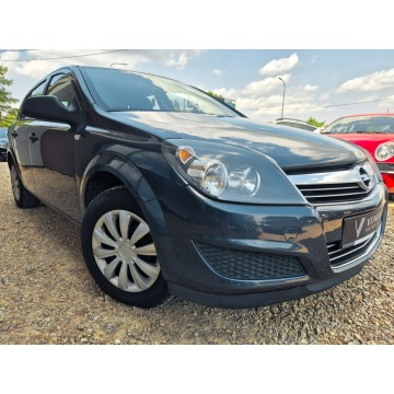 Opel Astra  Hatchback 2009,  1.4 benzyna - Na sprzedaż za 11 399 zł - Tychy - zdjęcie 2