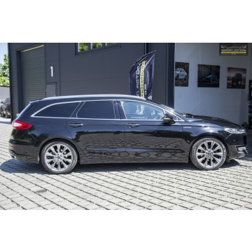 Ford Mondeo  Kombi 2018,  2.0 diesel, automat - Na sprzedaż za 49 900 zł - Dębogórze - zdjęcie 12
