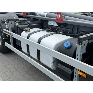 Volvo  2009,  7.1 diesel - Na sprzedaż za 178 350 zł - Widełki - zdjęcie 11